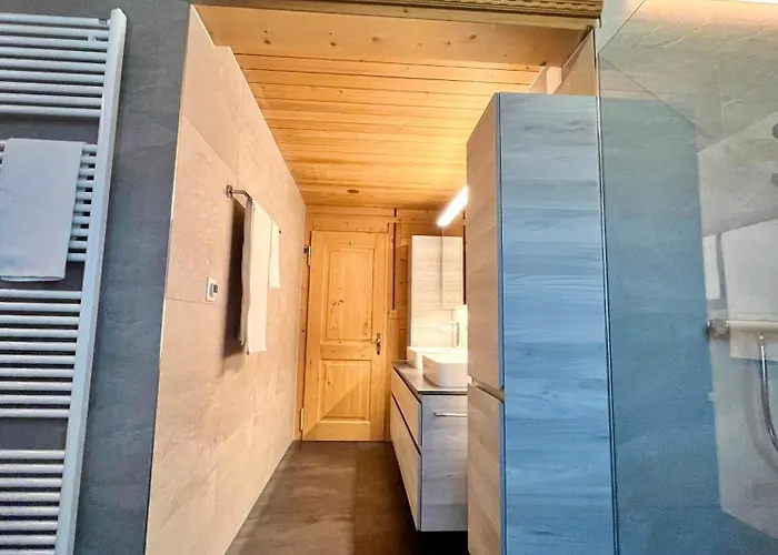 Zentrale, Gemütliche Im Schweizer Stil I Bergblick