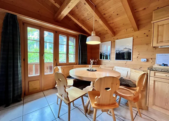 Zentrale, Gemütliche Im Schweizer Stil I Bergblick Apartment *